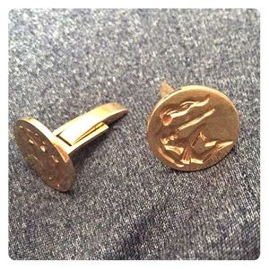 14K Gold Circular Engraved Cufflinks